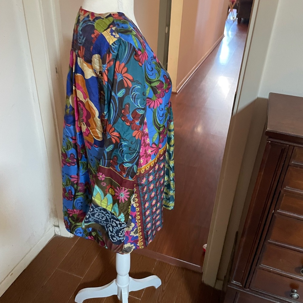 Johnny Was Promisino Robi SILK blouse Embroidery blue green floral V neck SMALL - Picture 5 of 16